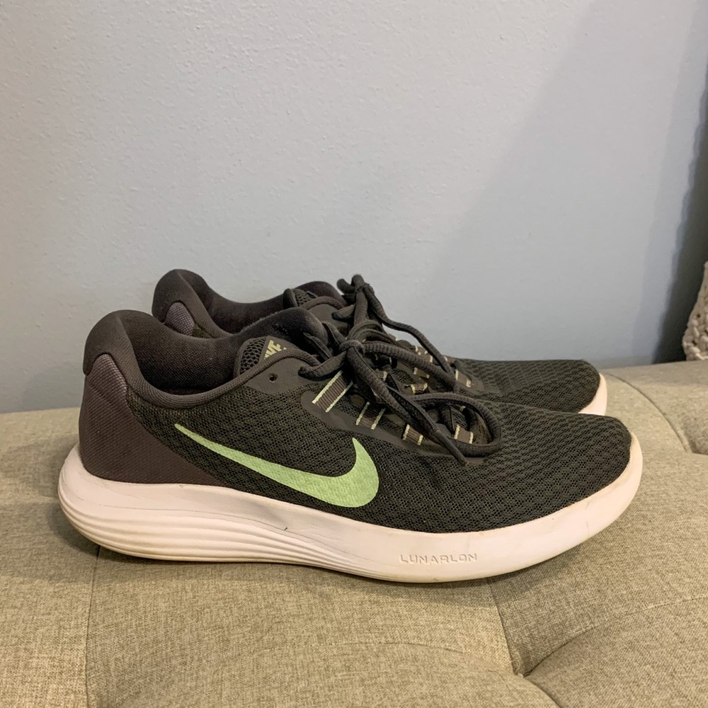 Nike Lunar Converge shoes